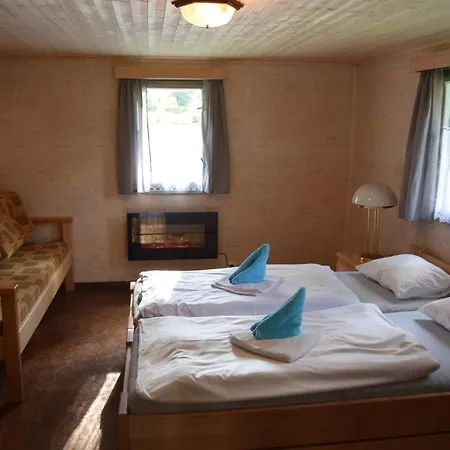 Chatky Gaudeamus Orman Evi *